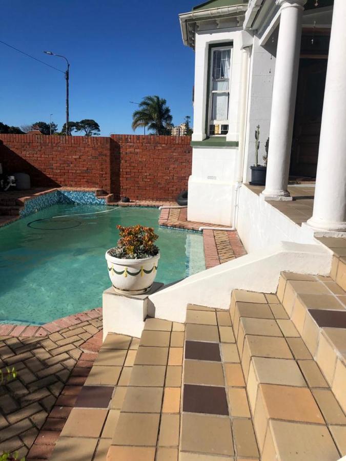 Sunny Private Room On The Porch Port Elizabeth Exterior photo